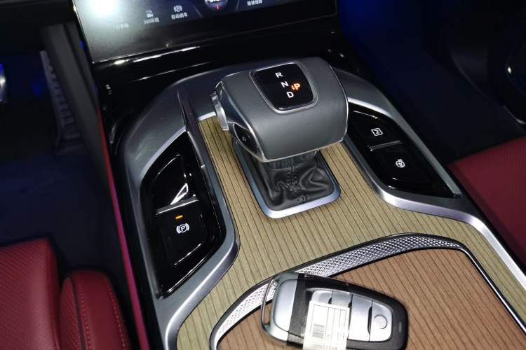 Used Hongqi E-HS9 2022 660 km Range Flagway Edition Six Seats