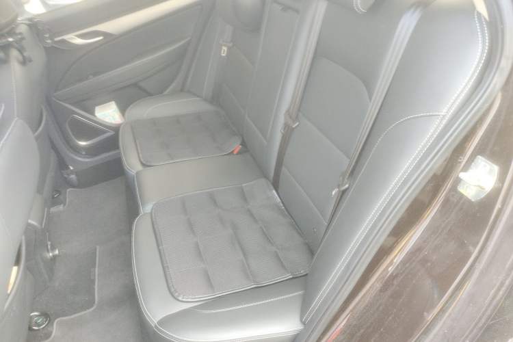 Used Geely Auto Emgrand 2018 1.5L CVT Upward Connect Edition
