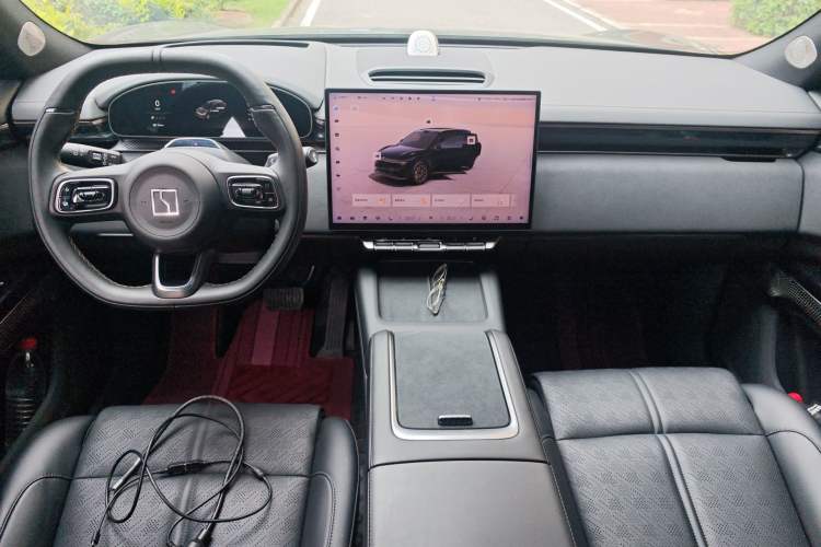 Used Zeekr 7X 2025 75 kWh Rear-Wheel Drive Intelligent Driving Version Center Console