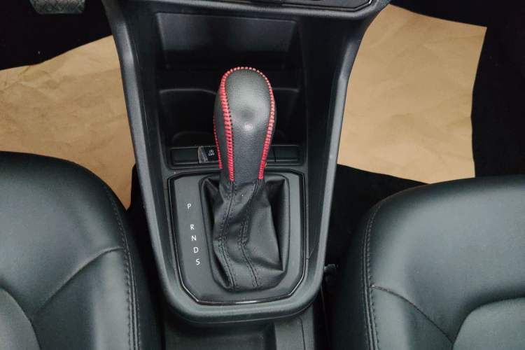 Used Volkswagen Santana 2021 1.5L Automatic Fashion Edition Gear Lever