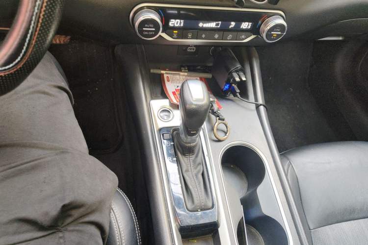 Used Nissan Teana 2020 2.0L XL Comfort Edition Gear Lever