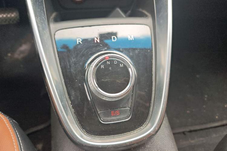 Used Baojun 510 2017 1.5L Automatic Luxury Model Gear Lever