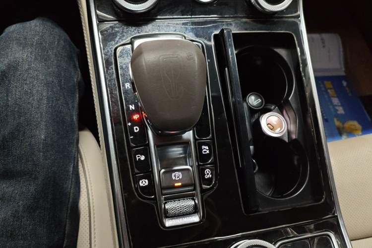 Used Hongqi H9 2020 2.0T Smart Connect Flagship Edition
