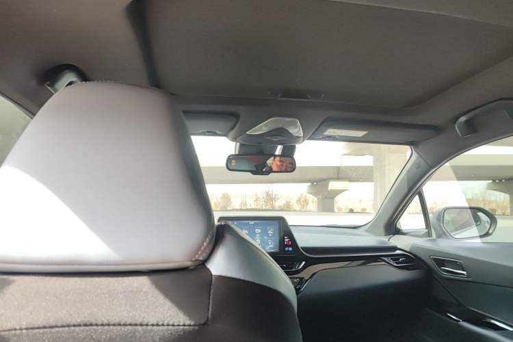 Used Toyota IZOA 2020 2.0L Yi Xiang CARE