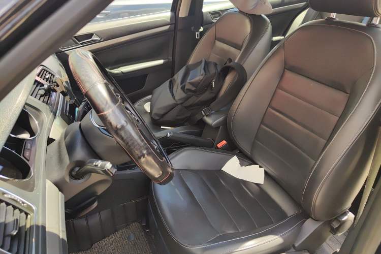 Used Volkswagen Lavida 2017 1.6L Automatic Comfort Edition