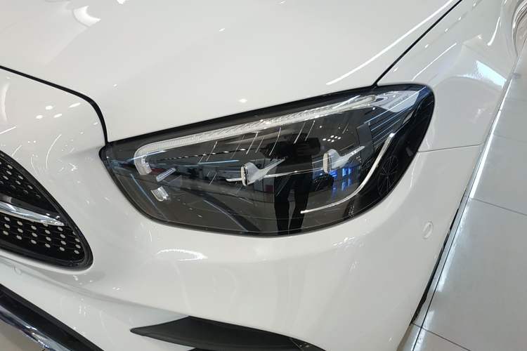 Used Mercedes-Benz E-Class 2023 E 260 Coupe
