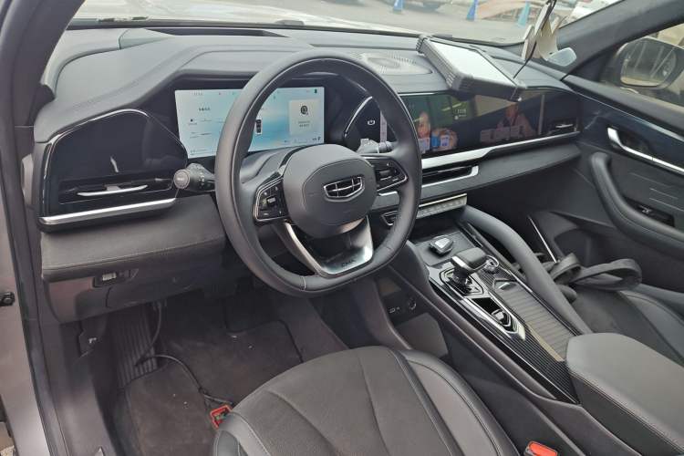 Used Geely Auto Monjaro L 2024 2.0TD High-Power Automatic Two-Wheel Drive Skyline Edition
