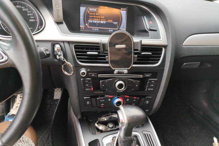 Used Audi A4L 2013 35 TFSI Automatic Standard Model
