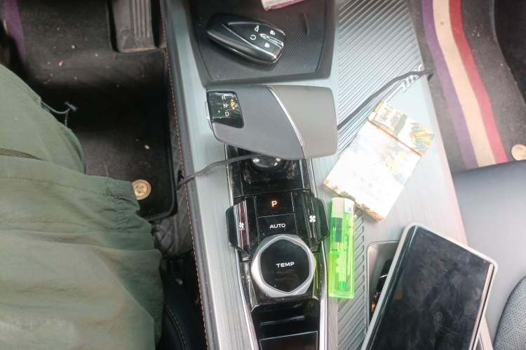 Used CHANGAN OSHAN Z6 New Energy 2023 ZhiDian iDD 150KM Flagship PLUS Gear Lever