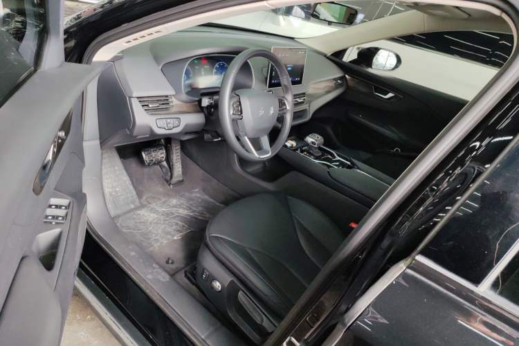 Used Hongqi E-QM5 2021 Charging Version Flagship Edition