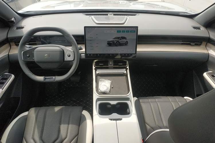 Used JETOUR Shanhai L6 2024 1.5TD DHT ULTRA