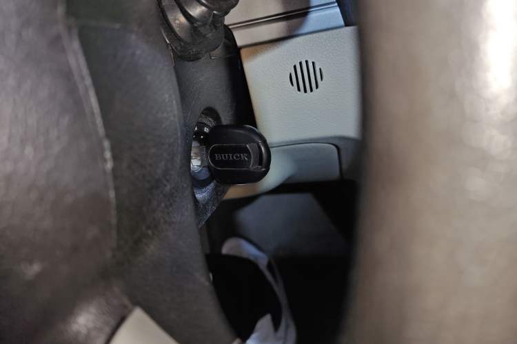 Used Buick Excelle 2013 1.5L Manual Classic Model
