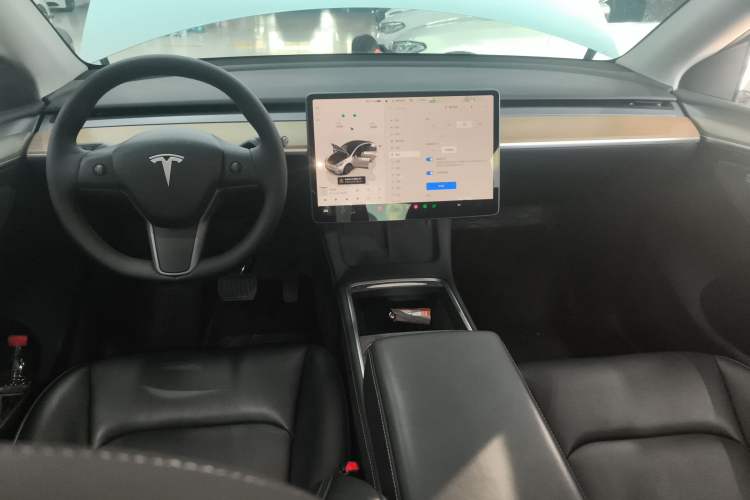 Used Tesla Model Y 2022 Revised Version Rear-Wheel Drive Center Console