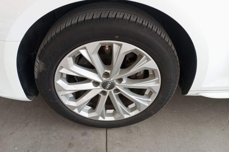Used Audi A4L 2019 40 TFSI Ambition China VI