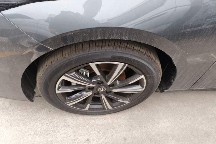 Used CHANGAN Eado 2025 Blue Whale 1.5T 500Bar Prestige Model
