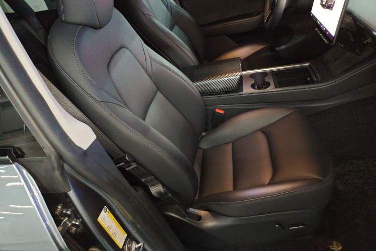 Used Tesla Model Y 2024 Rear-Wheel-Drive Version