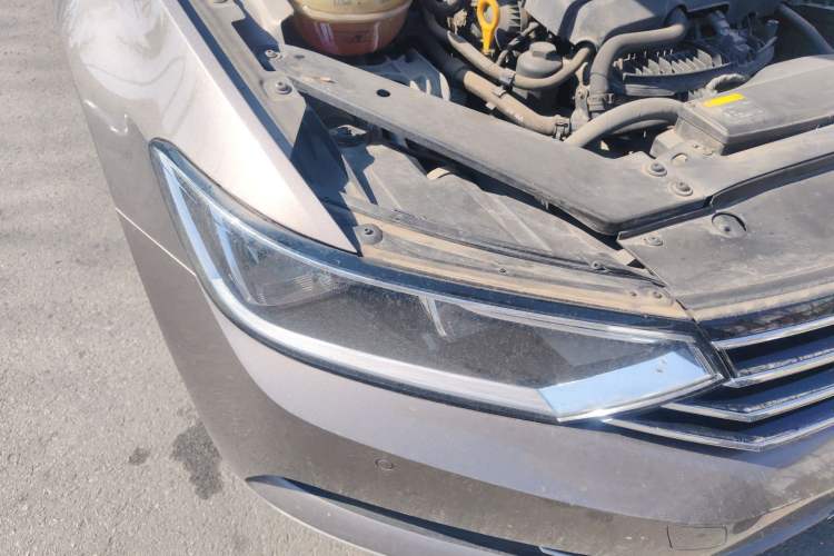 Used Volkswagen Magotan 2017 330TSI DSG Leading Model
