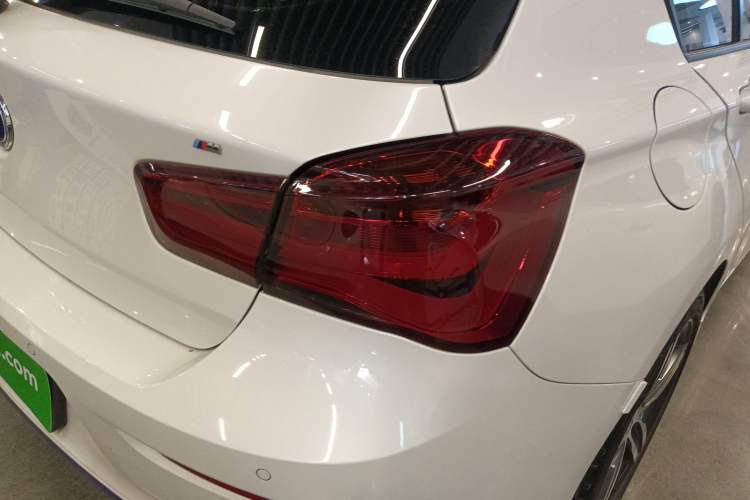 Used BMW 1 Series 2018 118i Sport Design Package
