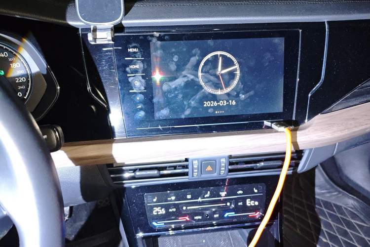 Used Volkswagen Passat New Energy 2020 430 PHEV Hybrid Luxury Edition China VI Standard
