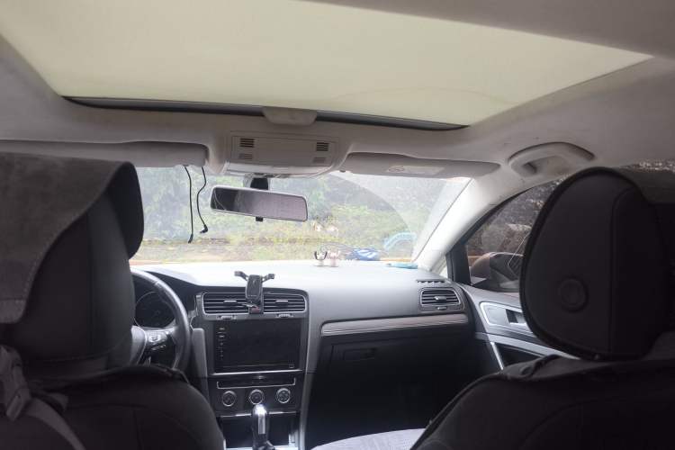 Used Volkswagen Golf 2019 280TSI DSG Comfort Version China VI Standard Headliner