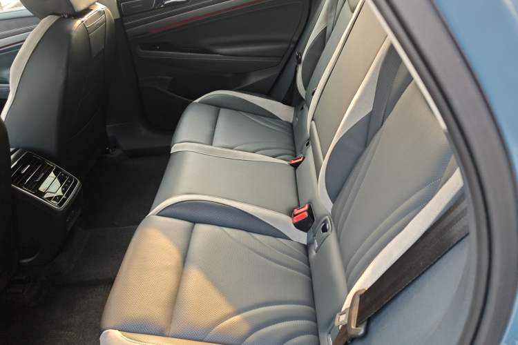 Used Volkswagen ID.7 VIZZION 2024 PRO Model Left Rear Seat