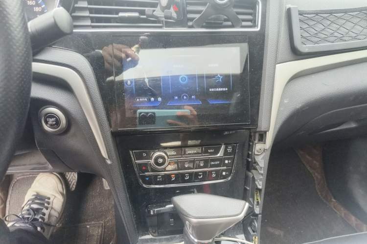 Used Venucia D60 2019 100 000 Honor 1.6L XL CVT Chenku Edition China V Standard