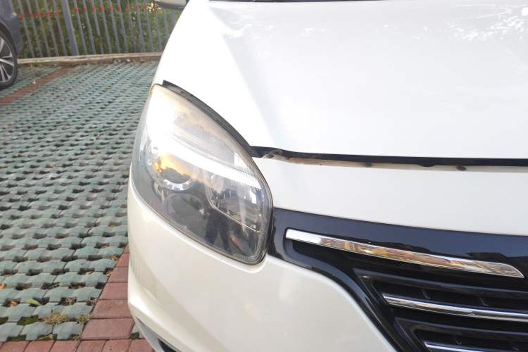 Used Renault Koleos 2014 Revised Version 2.0L Two-Wheel Drive Fashion Edition
