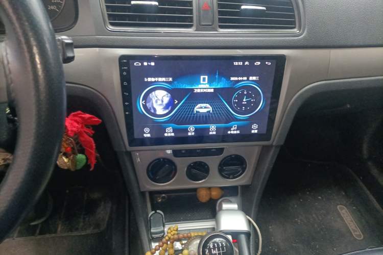 Used Volkswagen Lavida 2013 Revised Classic 1.6L Manual Fashion Edition Audio And AC Panel