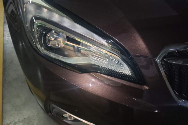 Used Buick Envision 2018 20T Two-Wheel-Drive Elite Model
