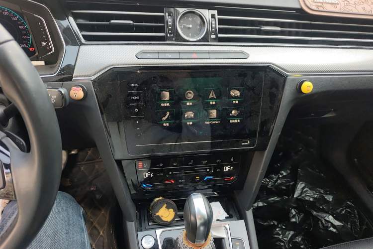 Used Volkswagen FAW-Volkswagen CC 2020 330TSI Glamour Edition China VI Standard Audio And AC Panel