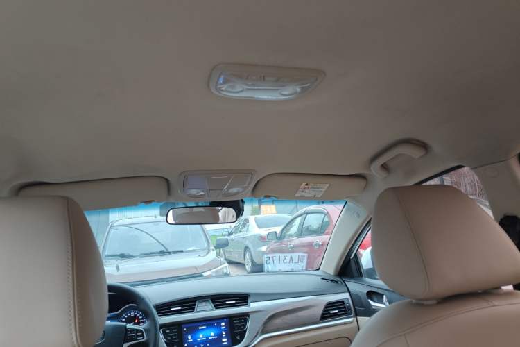 Used Geely Auto Emgrand 2017 Sedan Million Edition 1.5L Manual Luxury Model
