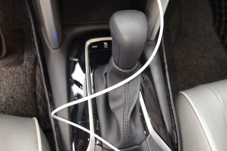 Used Toyota FRONTLANDER 2024 2.0L CVT Elite Edition
