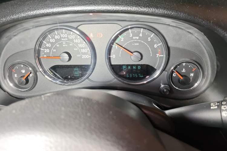 Used Jeep Wrangler 2014 3.0L Sahara Four-Door Edition
