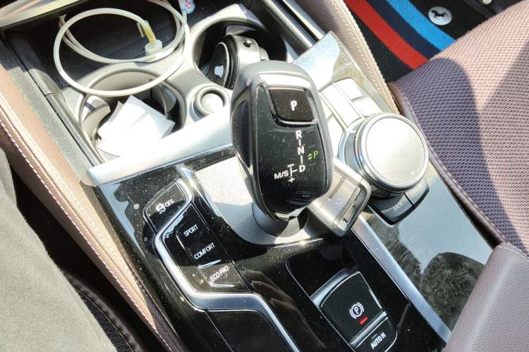 Used BMW 5 Series 2022 Restyled 525Li M Sport Package Gear Lever