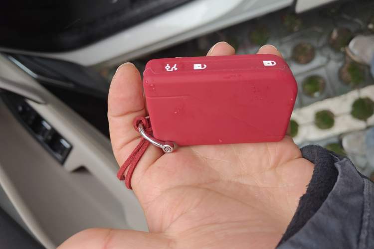 Used Lynk & Co 06 EM-P 2022 PHEV 84 km Range Pro Version