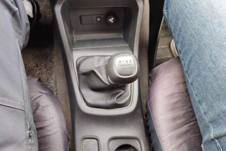 Used Wuling Hongguang 2021 1.5L S Base Version LAR Gear Lever