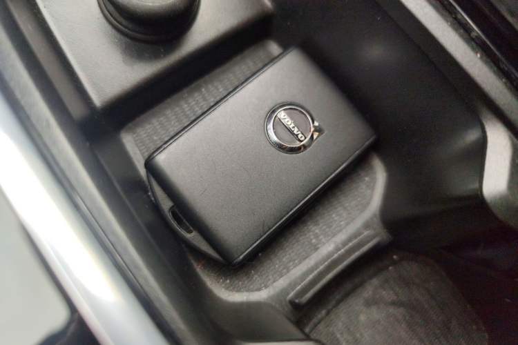 Used Volvo S60 2022 B4 Zhiyi Luxury Edition
