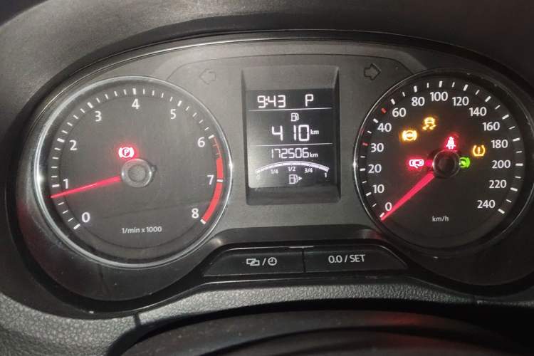 Used Volkswagen Polo 2014 1.6L Automatic Comfort Edition Instrument Cluster