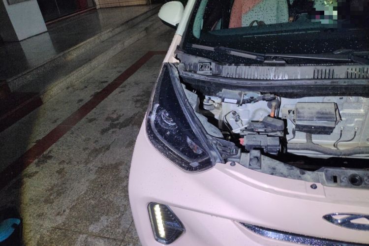 Used Chery Little Ant 2022 Sweet Pink Edition Half-Sugar Version Lithium Iron Phosphate 29.2 kWh 30 kW 301 km
