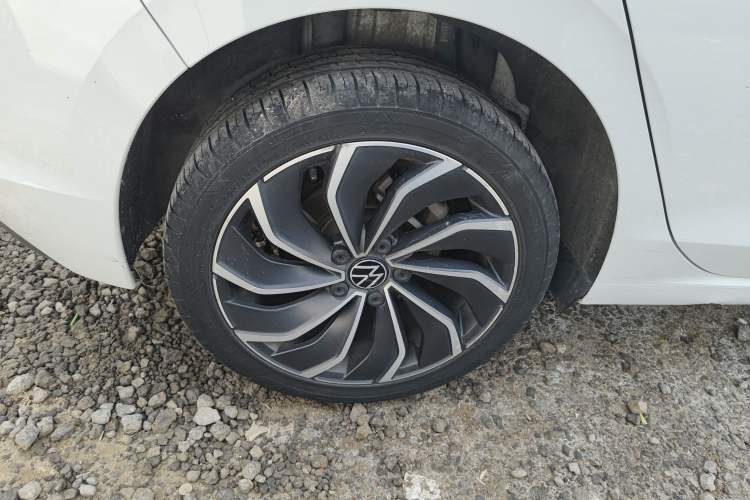 Used Volkswagen Golf 2021 200TSI DSG Pro Right Rear Wheel Hub