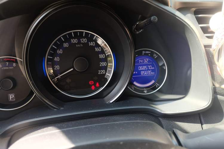 Used Honda Fit 2016 1.5L LXS CVT Comfort Sunroof Version
