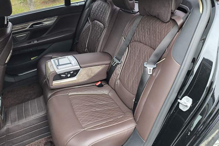 Used BMW 7 Series 2019 Restyled 740Li Leading Luxury Package Left Rear Seat