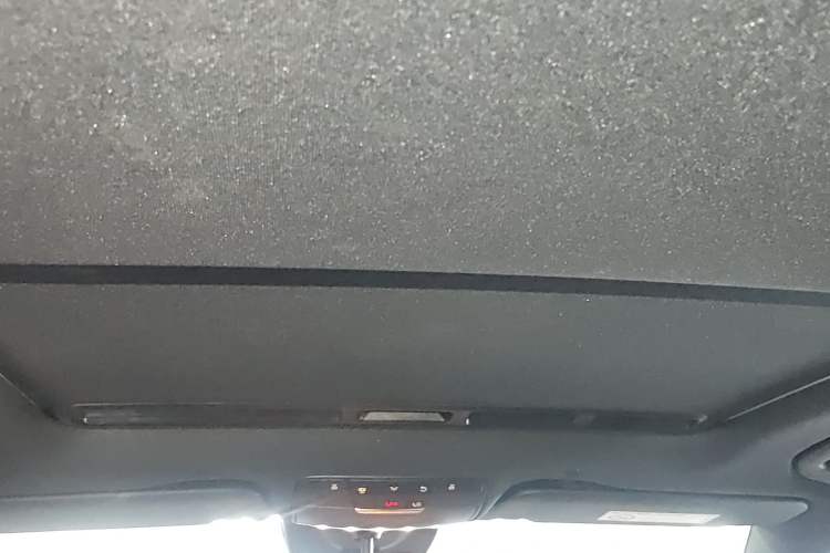 Used Mercedes-Benz EQC 2022-Year Restyled EQC 350 4MATIC Headliner