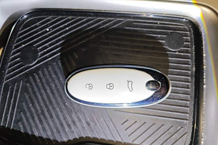 Used Dongfeng NAMMI 01 2024 330 Lite
