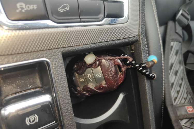 Used Roewe RX5 2020 20T Automatic 4G Connect Excellence Edition