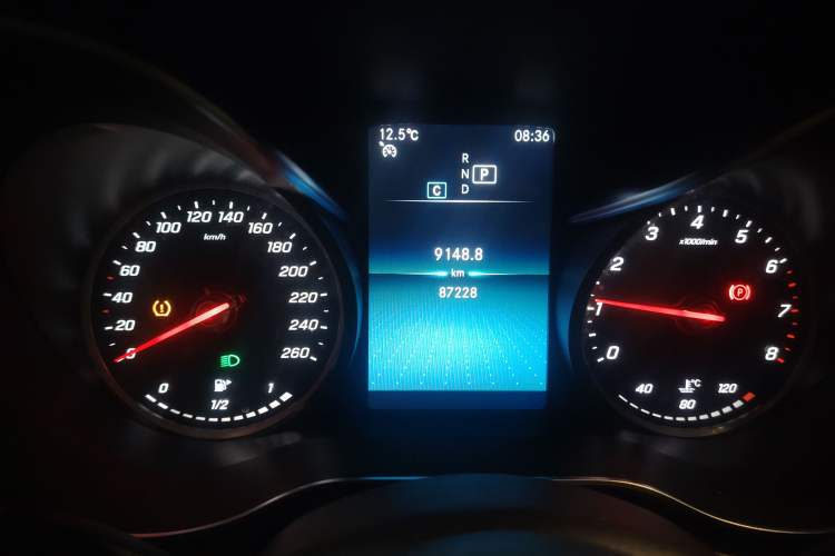 Used Mercedes-Benz GLC 2020 GLC 260 L 4MATIC Dynamic Model
