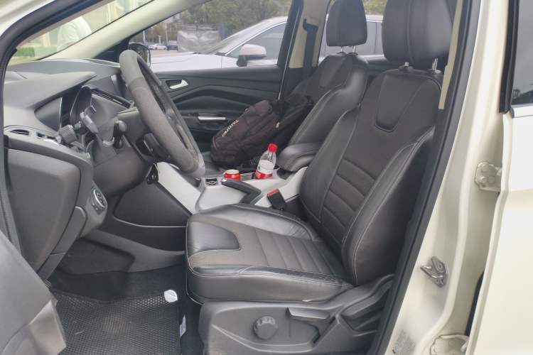 Used Ford Kuga 2016 ZhiXing Limited Edition 1.5L GTDi Two-Wheel Drive Fashion Model