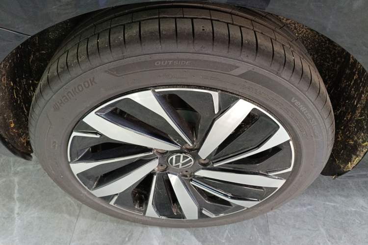 Used Volkswagen Passat 2026 Model, Outstanding 330TSI Elite Edition
