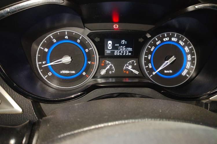 Used CHANGAN Alsvin V7 2015 1.6L Manual Joyful Edition China IV