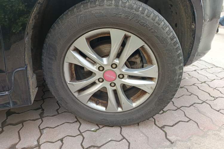 Used Haval H6 2013 Upgraded Model 1.5T Manual Two-Wheel Drive Elite Version
